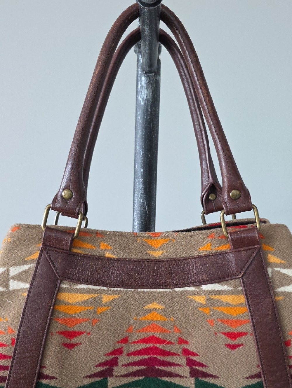 Pendleton Southwestern-style Wool Tote Bag - Picture 4 of 14
